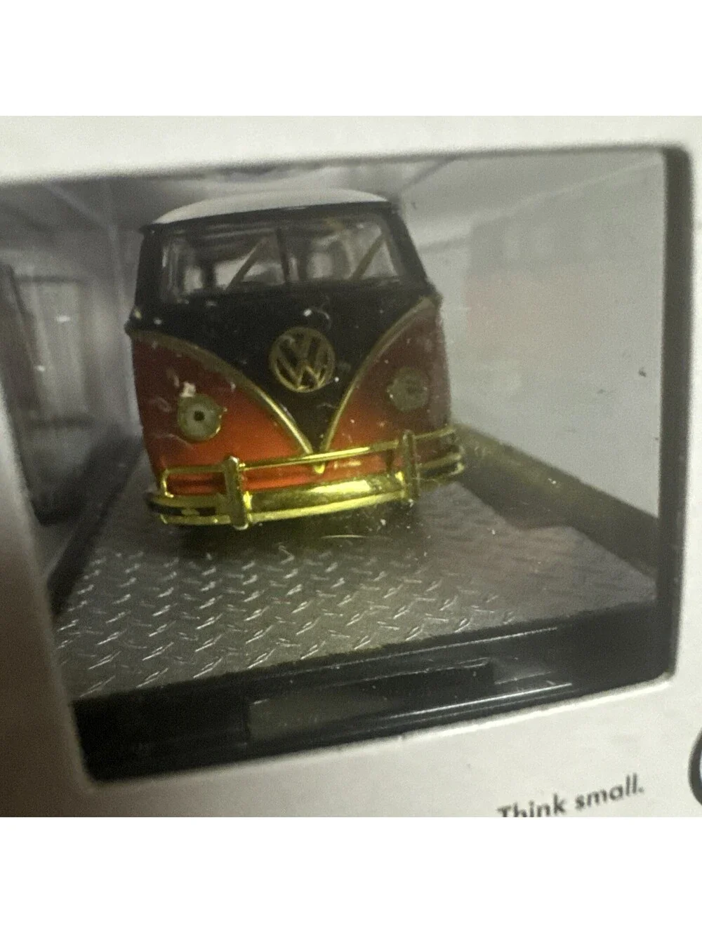 M2 Machines Auto-Thentics 1959 VW Microbus Deluxe USA VWS01 CHASE Limited 1,000
